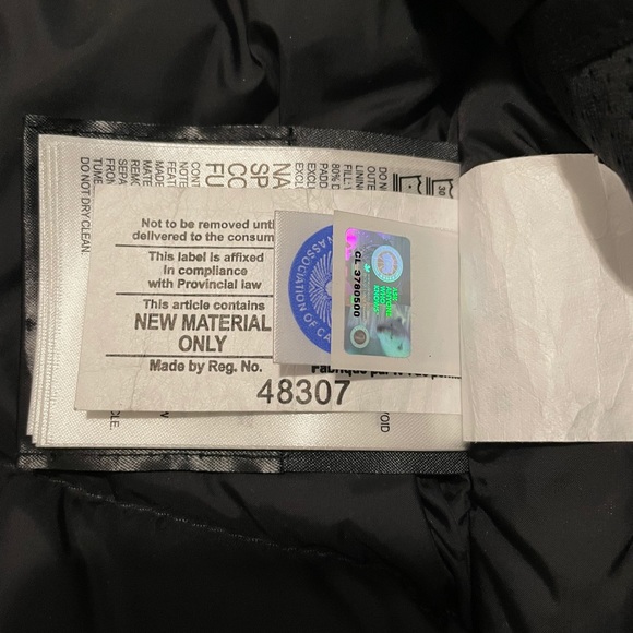 🔥SOLD🔥Canada Goose Juniors' [6-20] Rundle Bomber - Picture 6 of 11